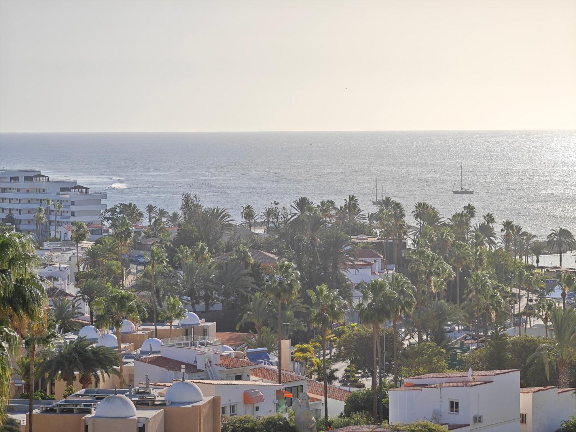Blanco&Azul - Comfortable Ocean View Apartment Next To The Beach Playa de las Americas  Ngoại thất bức ảnh